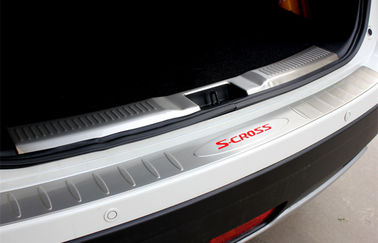 Chine Suzuki S-cross 2014 Plaques de seuil lumineuses, Plaque d' argent Protecteur de seuil de voiture fournisseur