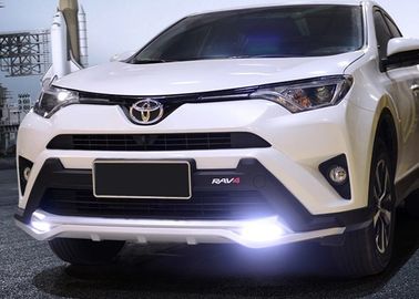 Chine Garde de butoir de la voiture RAV4 avant en plastique de TOYOTA 2016 avec la lumière de LED et la garde arrière fournisseur