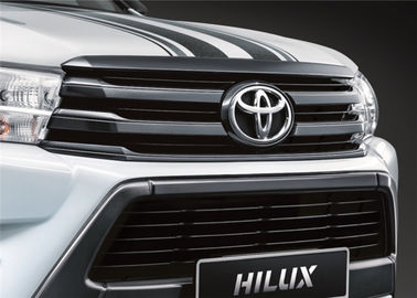 Chine Toyota nouveau Hilux Revo 2015 gril avant de 2016 pièces de rechange d'OE passé et noir au bichromate de potasse fournisseur
