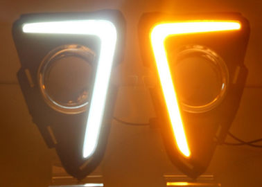 Chine Lampes de virage jaunes LED Lampes de course diurnes 1,5 kg pour TOYOTA RAV4 2016 2017 fournisseur