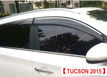 Chine Pare-soleil automatiques de fenêtre de moulage par injection de pièces de rechange de Hyundai Tucson avec la rayure d'équilibre fournisseur