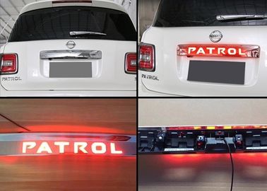 Chine Garniture de porte arrière chromée avec lumière d'arrêt LED pour Nissan All New Patrol 2016 fournisseur