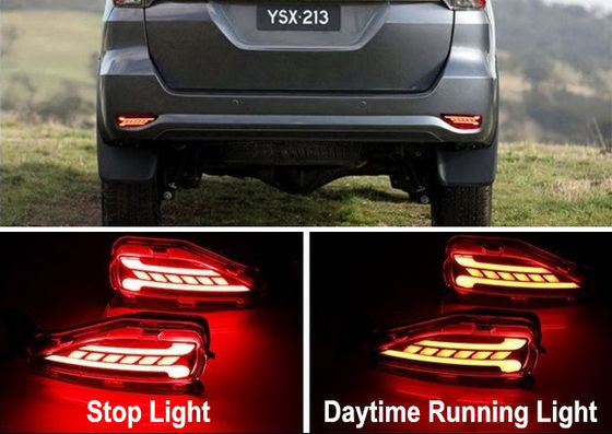 Un bon prix. TOYOTA Tout Nouveau Fortuner 2016 2017 Modifié feux de pare-chocs arrière LED en ligne