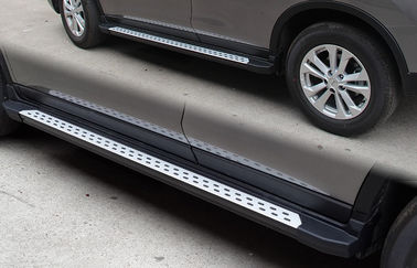 Un bon prix. Accessoires de voiture professionnels Nissan en ligne
