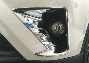 Un bon prix. Pièces de décoration automobile pour TOYOTA Rav4 2016 2017 Lampes de brouillard avant chromées en ligne