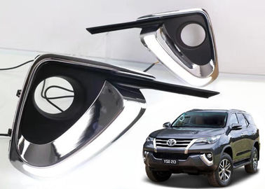 Un bon prix. 2016 TOYOTA Toutes les pièces neuves Fortuner Parts automobiles LED Lumières de jour Lampes de brouillard en ligne