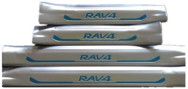 Un bon prix. Plaques intérieures et extérieures de seuil de porte de voiture en acier inoxydable pour Toyota Rav4 2013 2014 2015 en ligne
