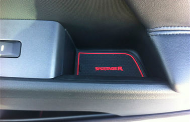 Un bon prix. Des pièces de rechange pour l' intérieur de la Kia SportageR 2010, un tapis de rangement en caoutchouc de silicone. en ligne